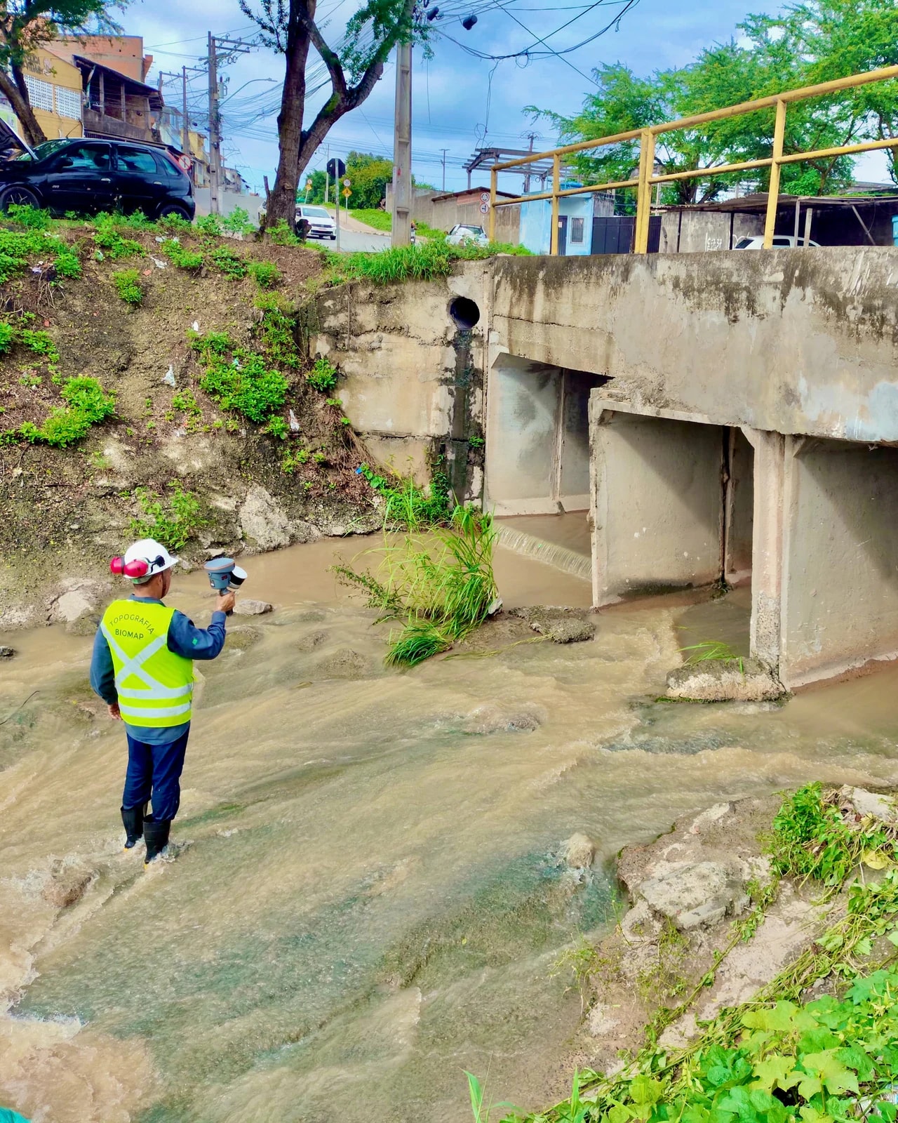 Pontes e viadutos